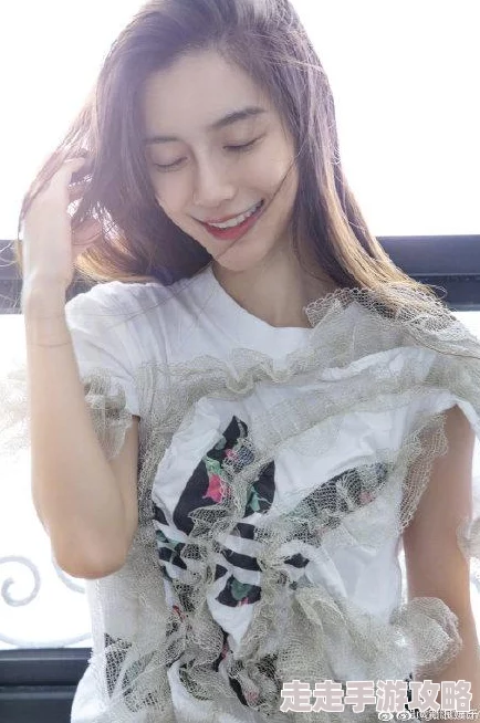 嫩模私密大尺度写真视频近日曝光引发网友热议