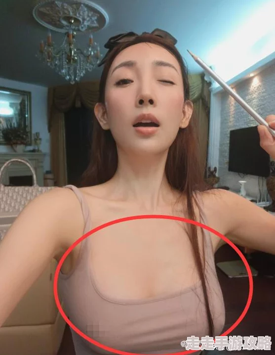 美女脱了奶罩看到，引发网友热议，众多评论纷纷表示惊讶与赞叹，社交媒体上讨论不断
