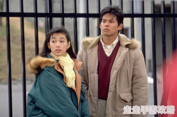 探讨美女与老头之间的情感世界：一段不被理解的爱情故事视频