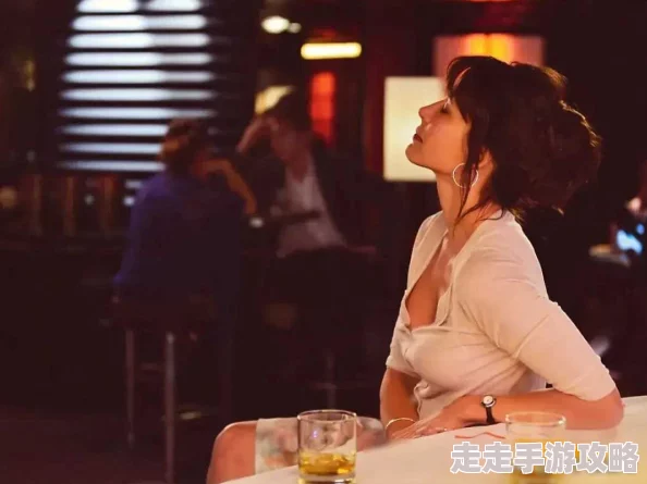 探索欧美激情精品：尽享无与伦比的视觉盛宴与心灵碰撞，感受久久不息的热情与魅力