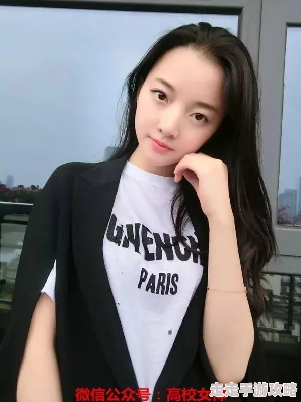 校花公交车上猛烈进出 网友推荐这部影片情节紧凑画面精美让人欲罢不能绝对不容错过的精彩之作