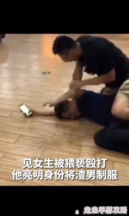 拍戏揉捏娇乳h近日引发热议网友纷纷讨论该场景是否过于露骨并对演员的表现给予了不同评价