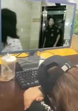 办公室桌震娇喘视频大全在线在忙碌的工作中保持积极心态，努力追求自己的目标，让每一天都充满动力与希望