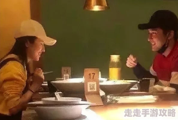 久久综合影视：某知名导演与女主角传出绯闻 两人被拍到深夜共进晚餐引发热议