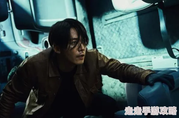 欧美亚洲午夜全球首映礼在洛杉矶举行，众星云集红毯闪耀